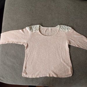 pink 3/4 sleeve womans shirt